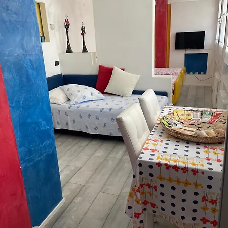 Terrace Center - Yellow Venedik