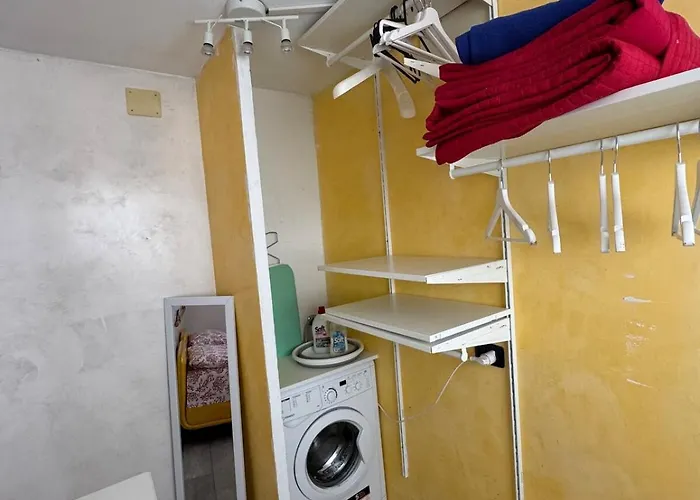 Terrace Center - Yellow *